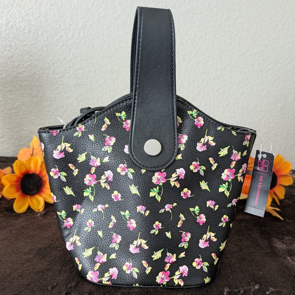 No Boundaries Crossbody Floral Bucket Bag  - NWT